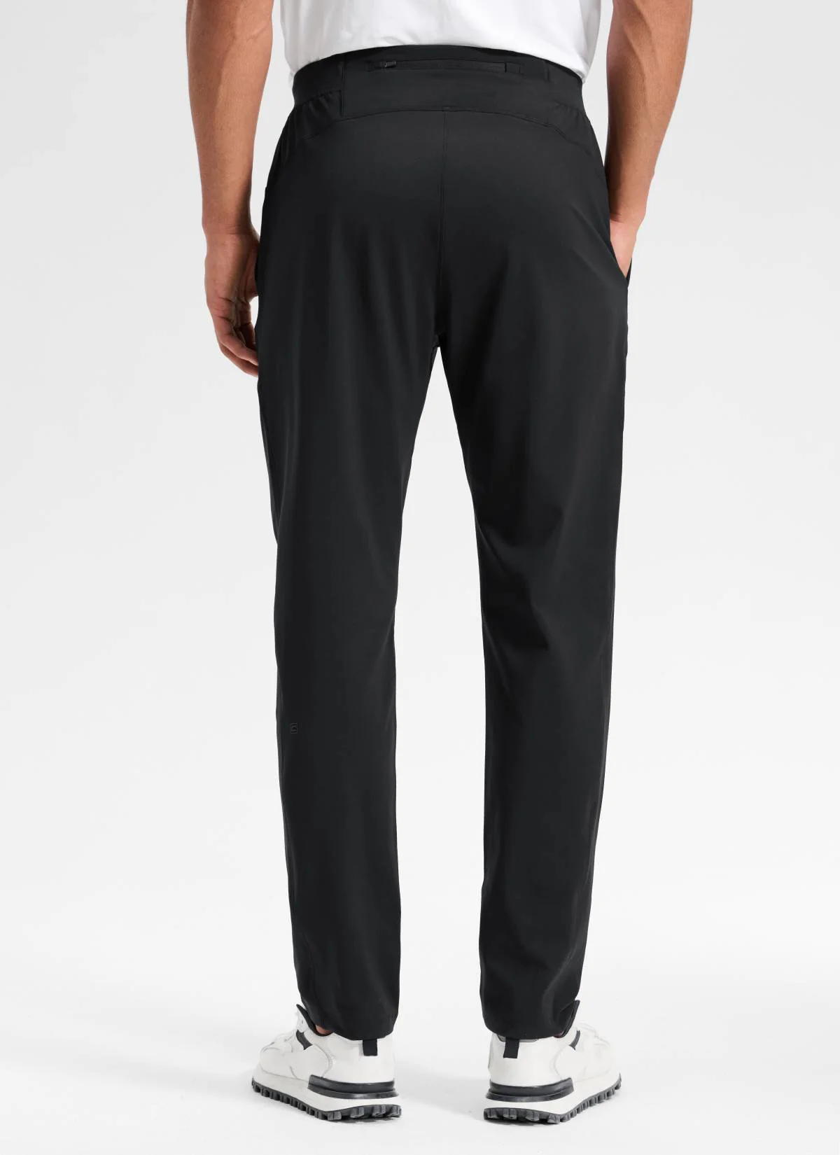 On the Travel Pants 30'' - Image 7