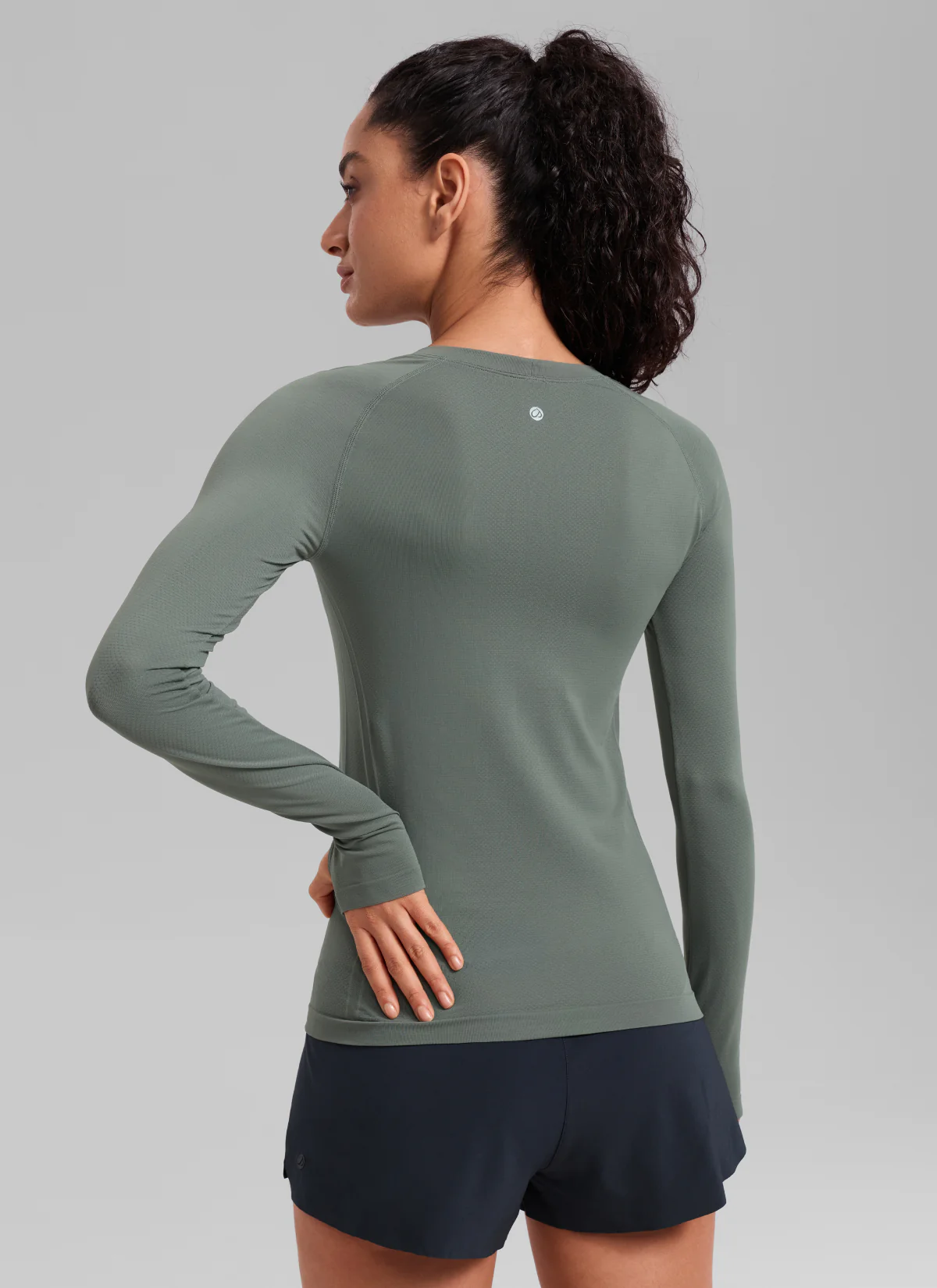 Seamless Crew Neck Long Sleeve - Image 2