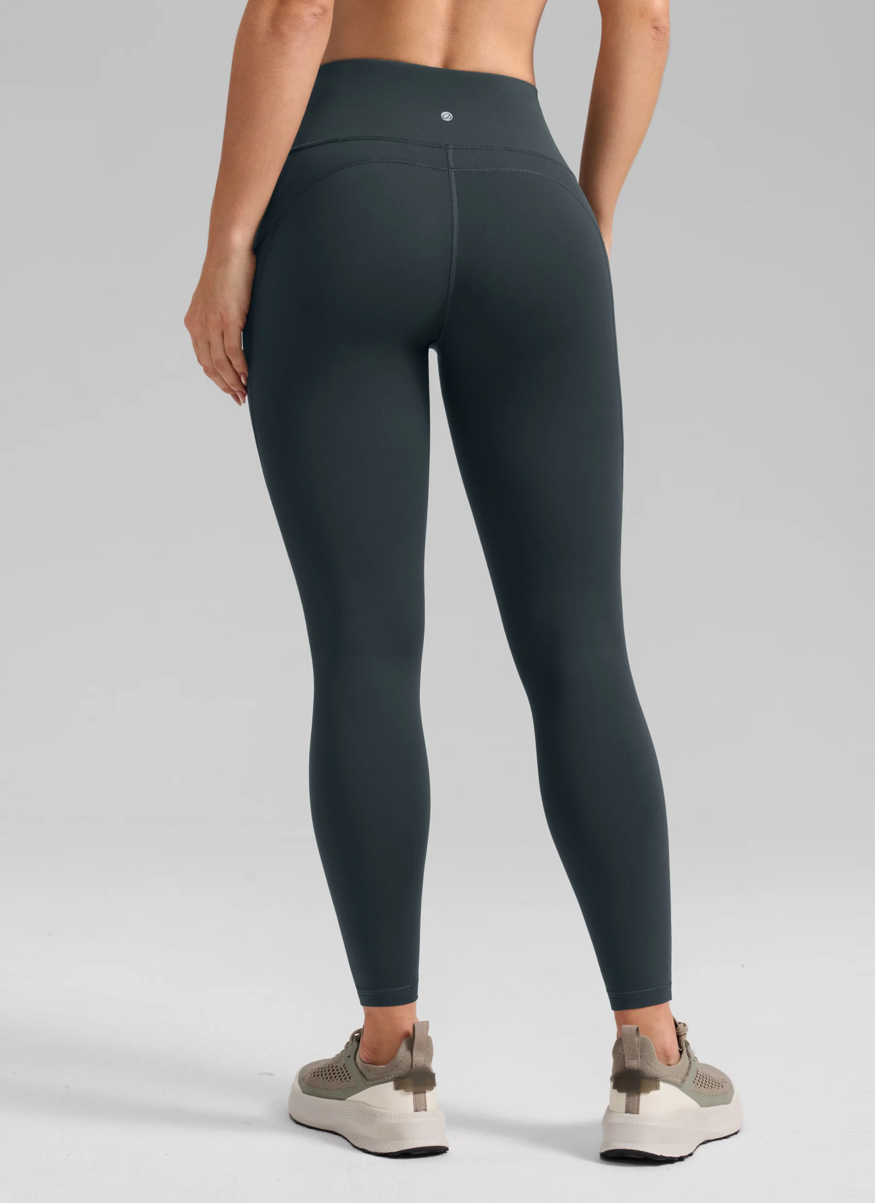 Nakedfeel Pocket Legging 25'' - Image 16