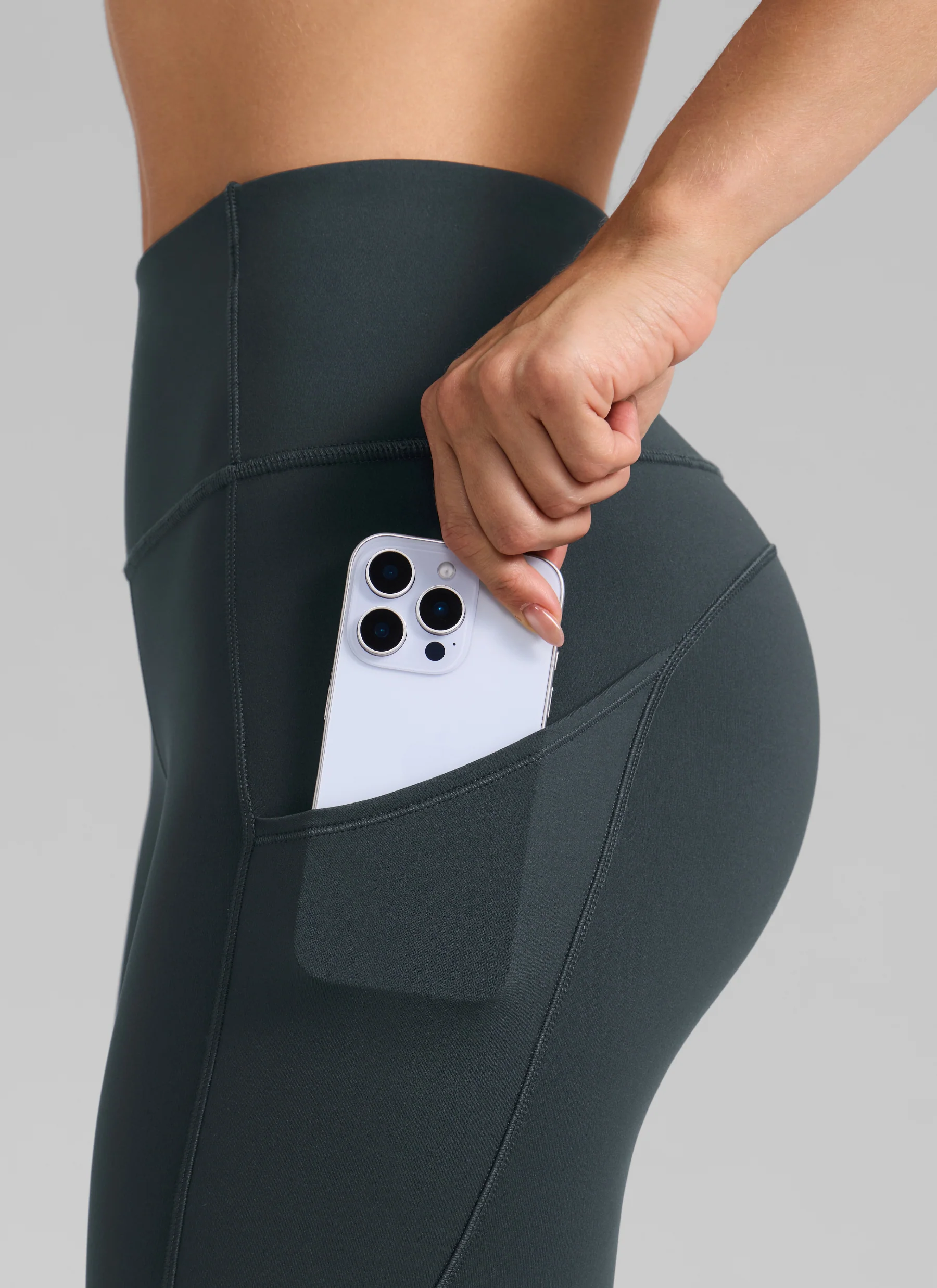Nakedfeel Pocket Legging 25'' - Image 18