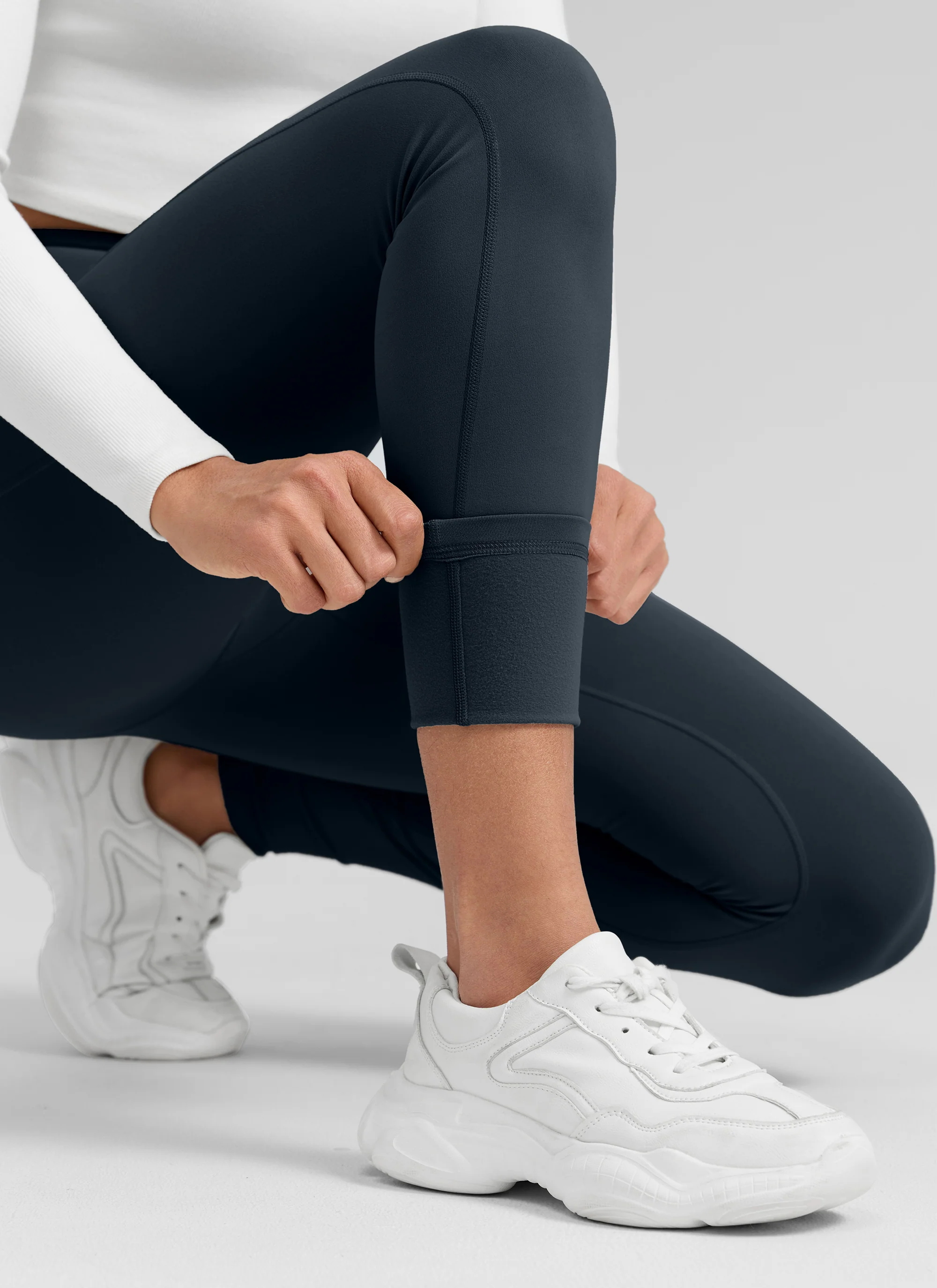 Water Resistant Fleece Lined Pocket Legging 28" - Image 15