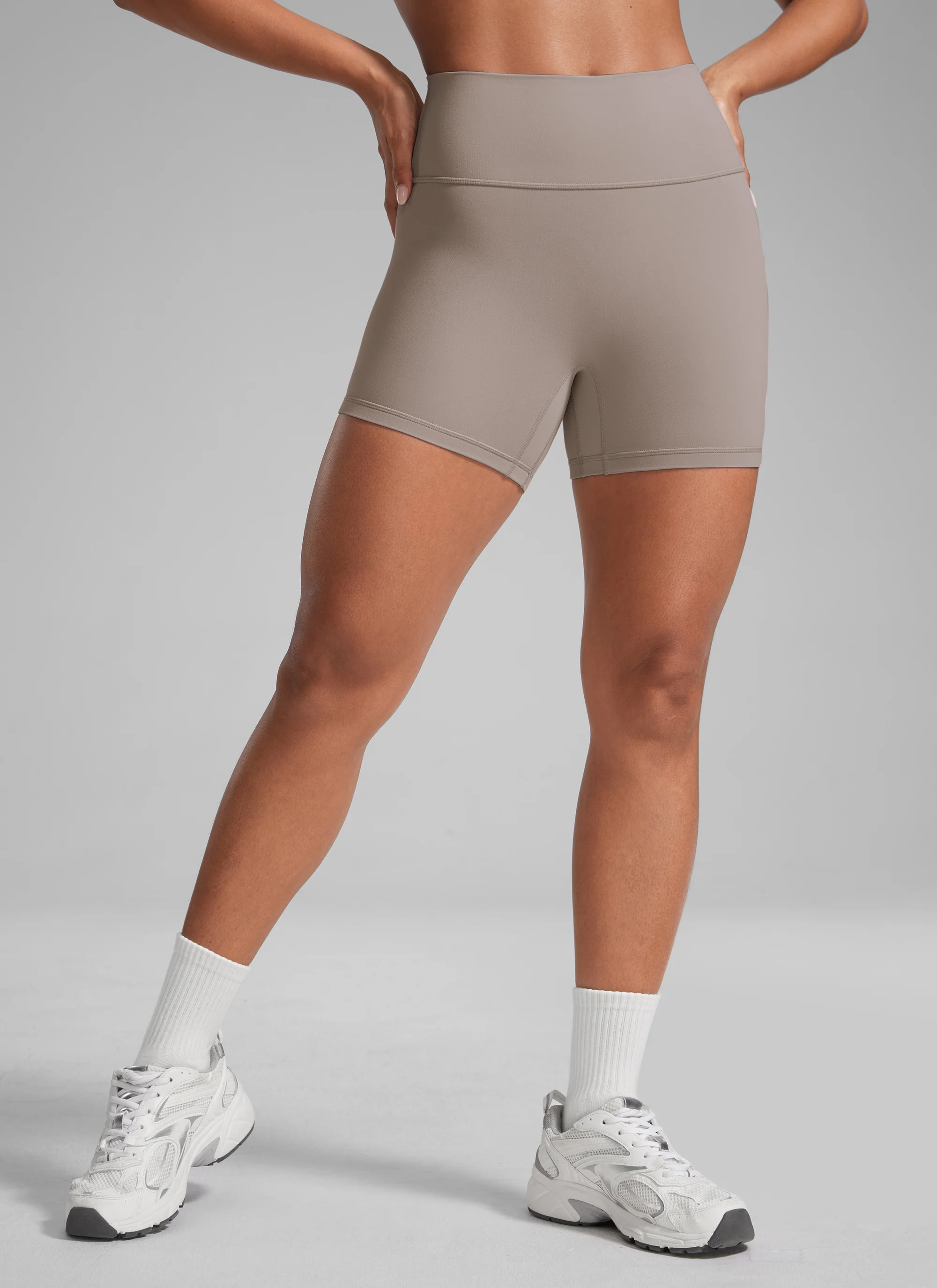 Secretsculpt™ No Front Seam Shorts 4'' - Image 31