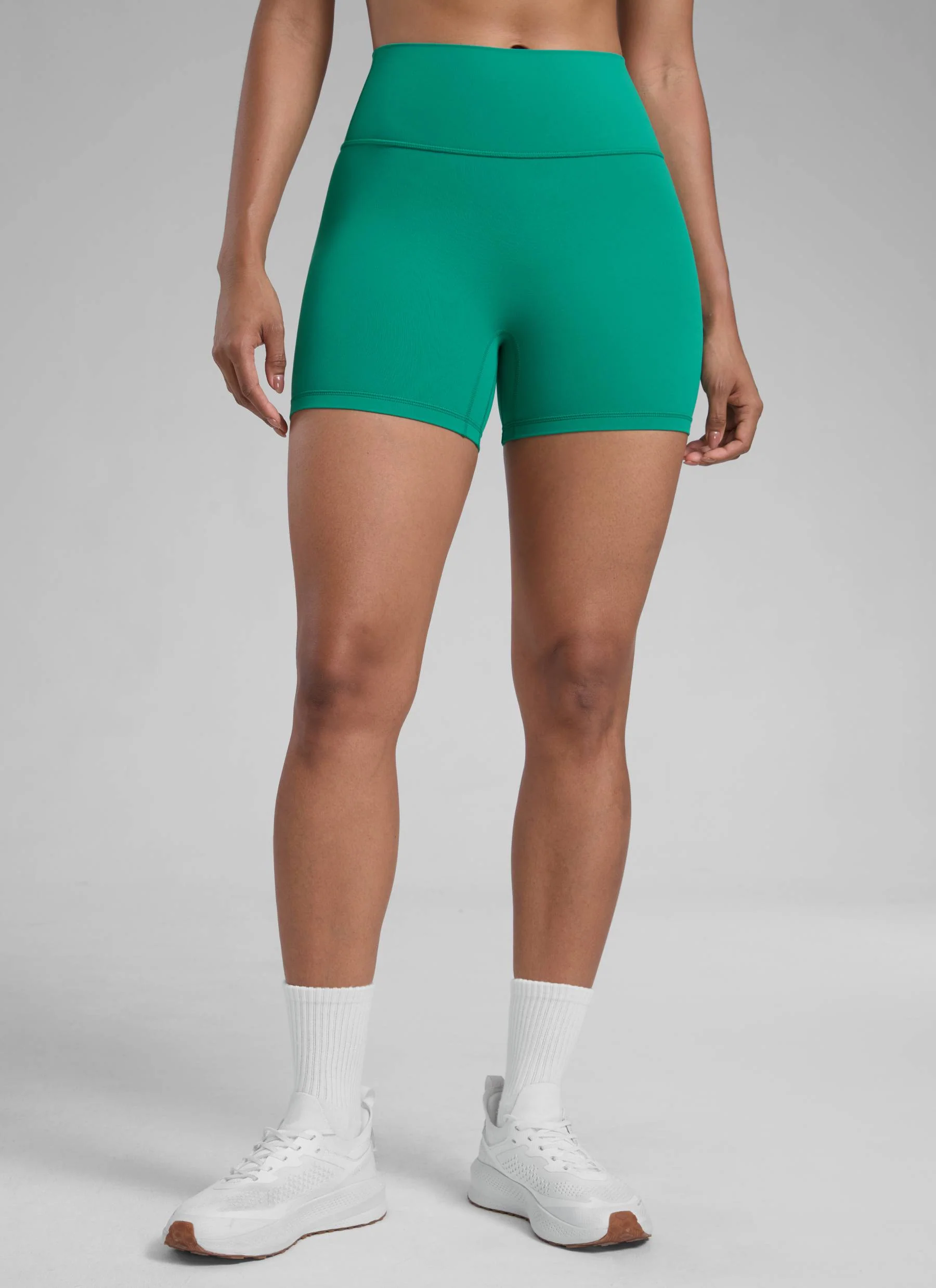Secretsculpt™ No Front Seam Shorts 4'' - Image 7