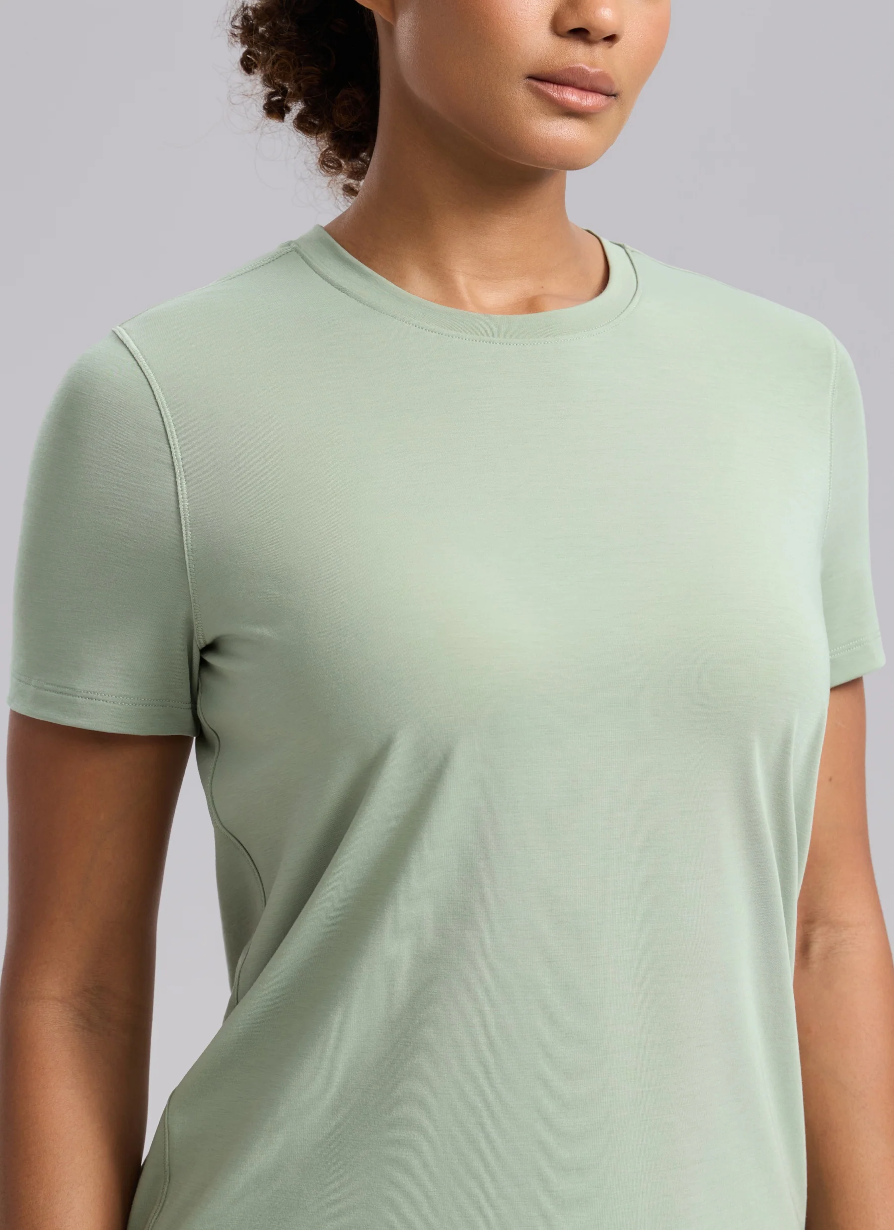 Quick Dry Crewneck Hip Length Short Sleeve - Image 12