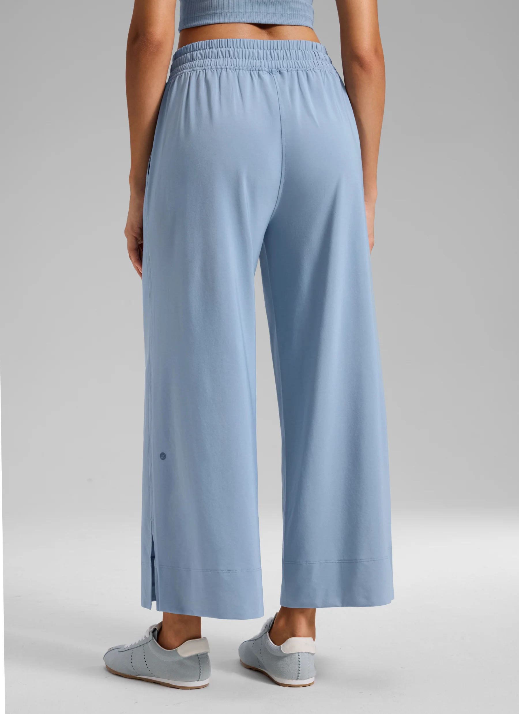 Feathery-Fit Soft Pocket High Rise Pant 25'' - Image 10