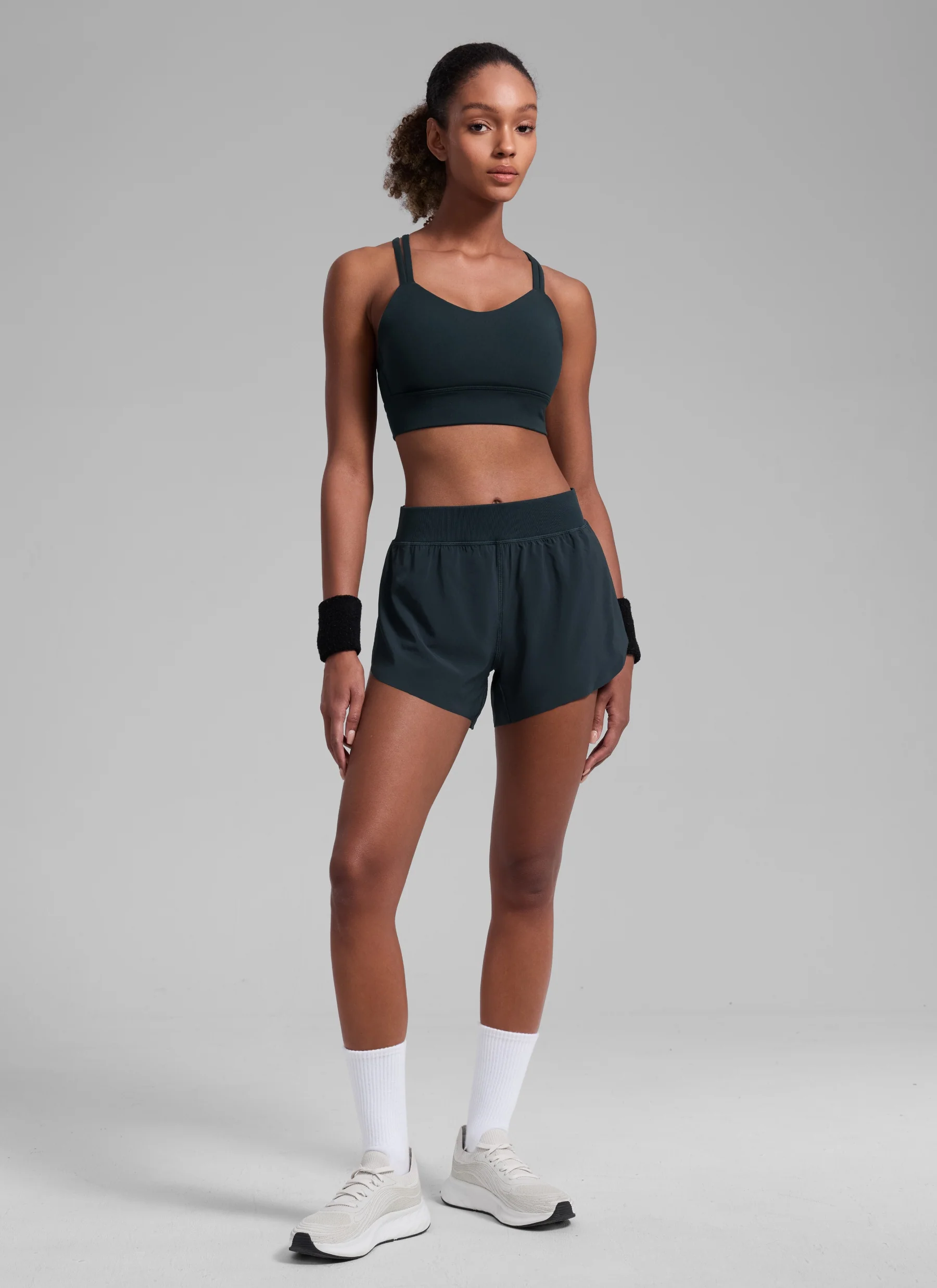 Feathery-Fit Soft Lined Mid Rise Shorts 4'' - Image 7