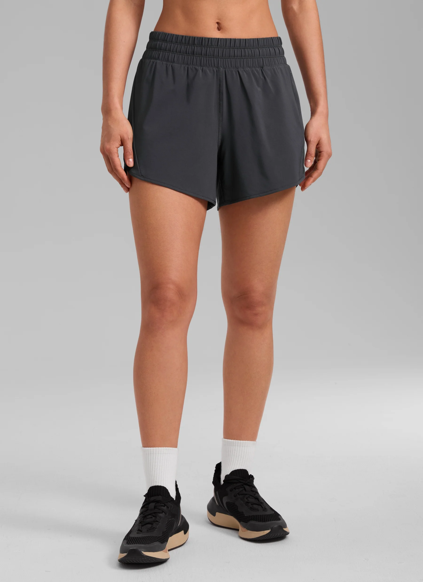 Feathery-Fit Soft Mid Rise Lined Shorts 5'' - Image 5