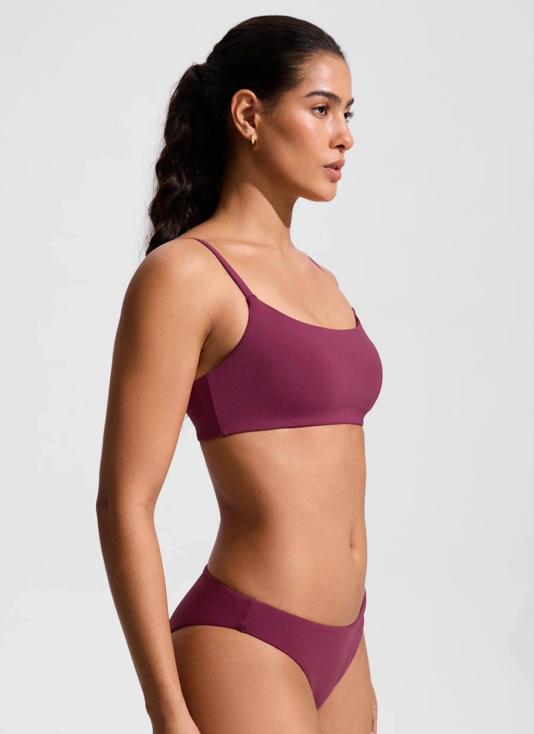 Scoop Neck Adjustable Strap Bikini Top - Image 13
