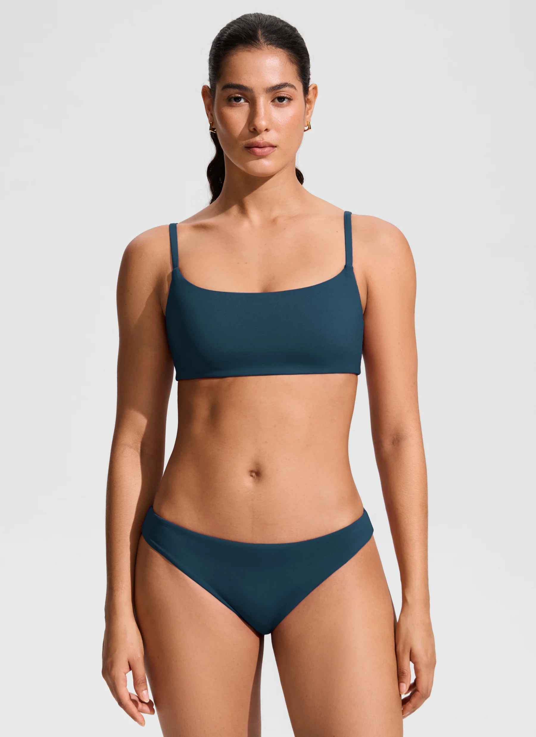 Scoop Neck Adjustable Strap Bikini Top - Image 15