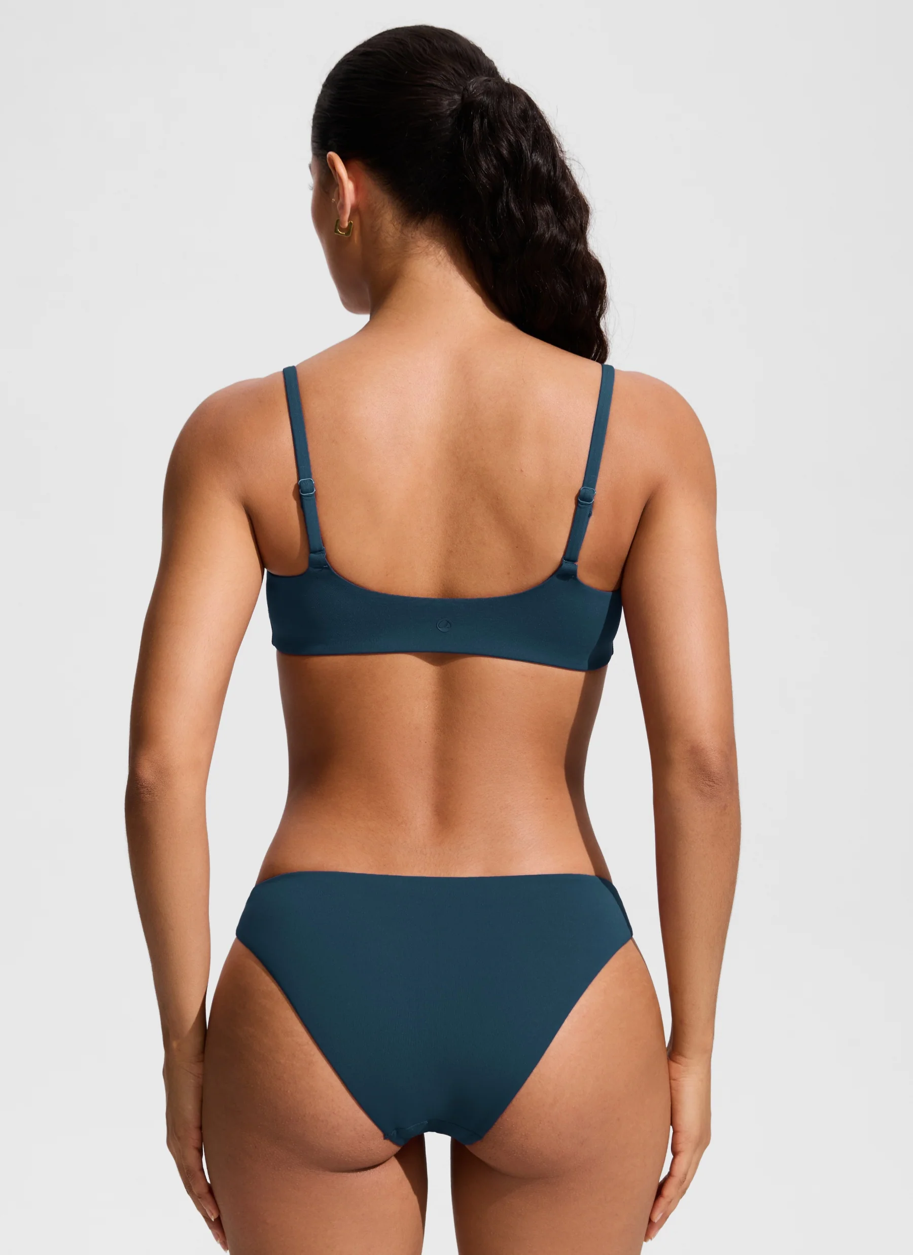 Scoop Neck Adjustable Strap Bikini Top - Image 16