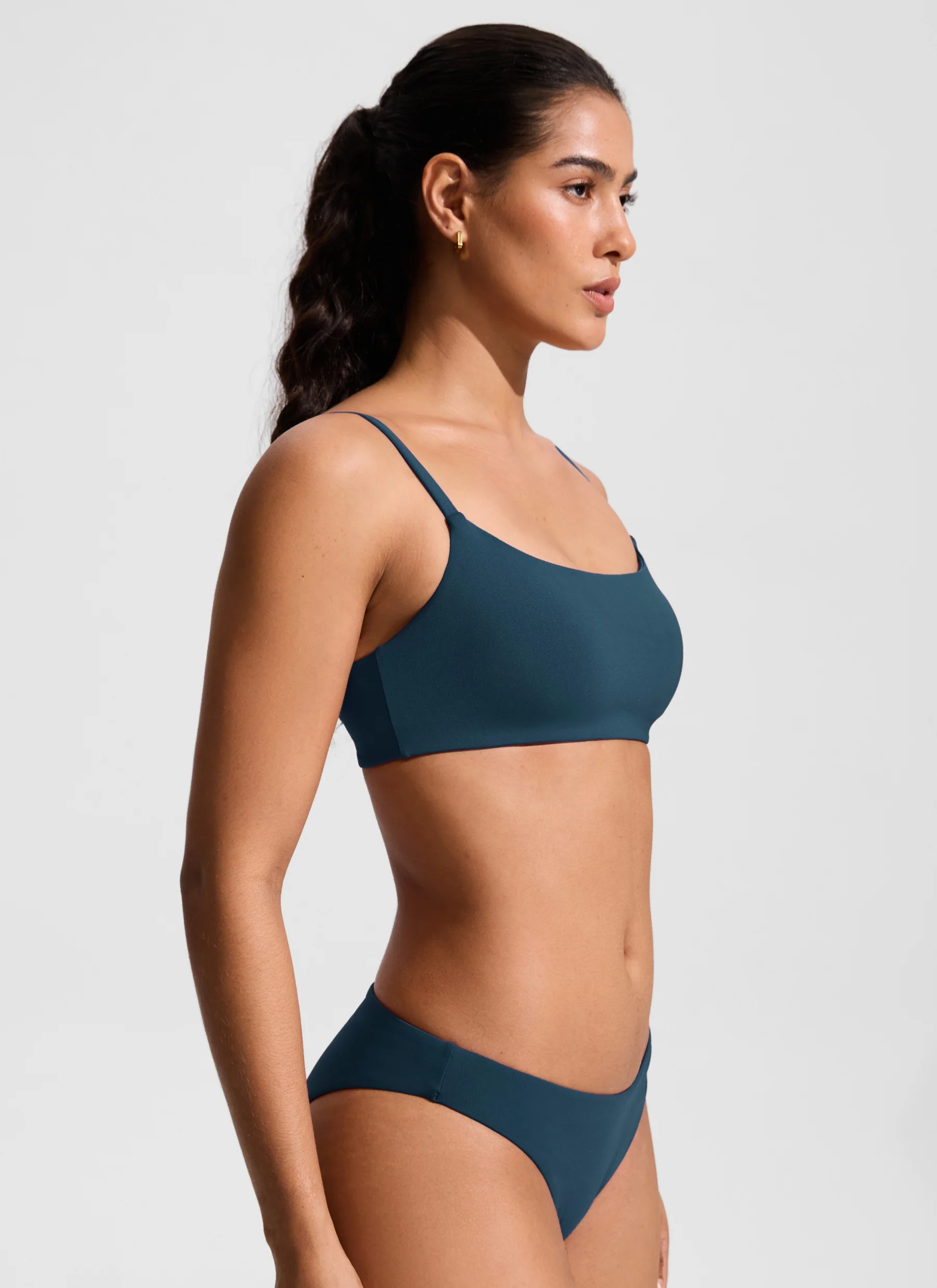 Scoop Neck Adjustable Strap Bikini Top - Image 18