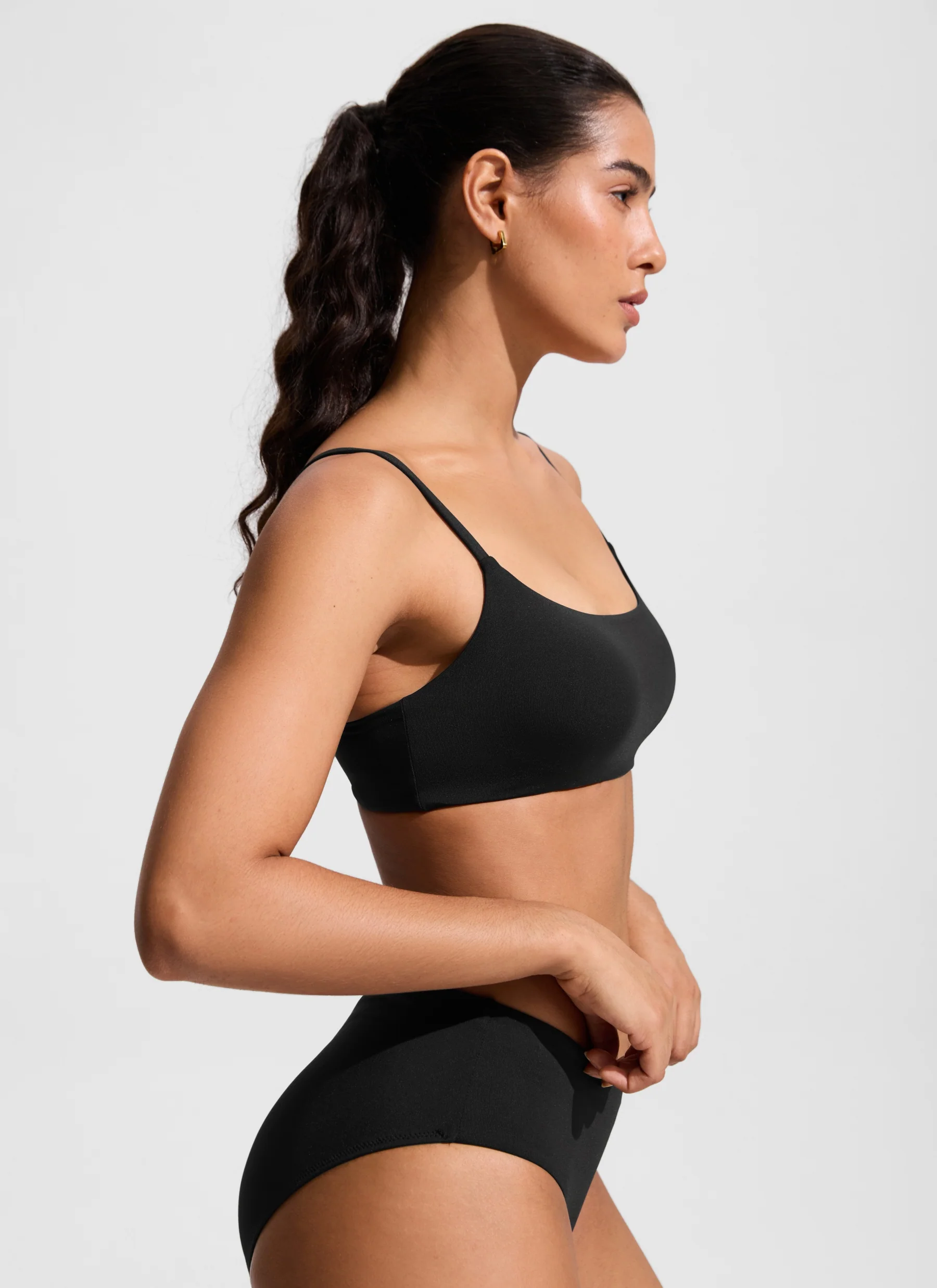 Scoop Neck Adjustable Strap Bikini Top - Image 8