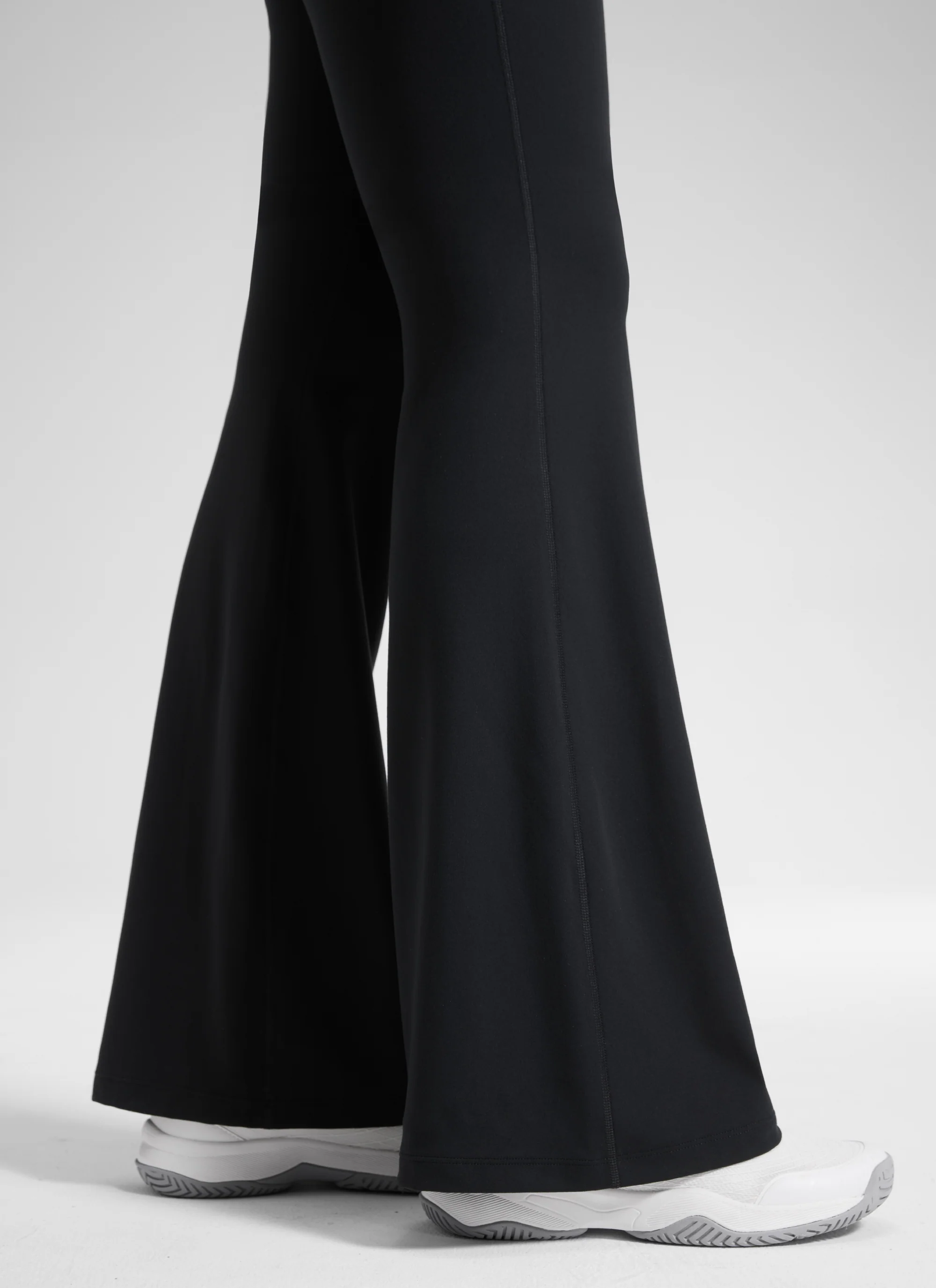 Butterluxe Maternity Flare Pocket Legging 33" - Image 11
